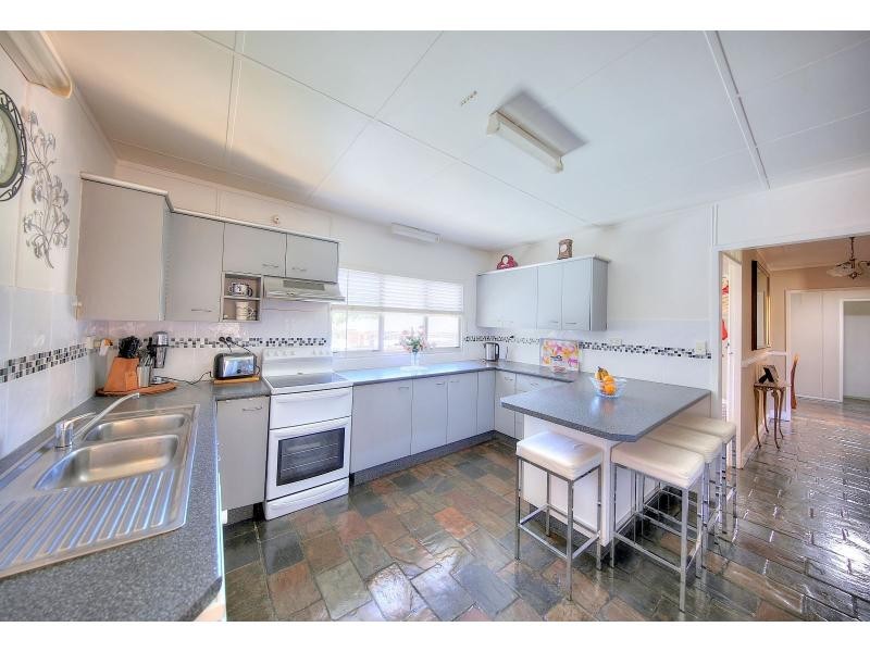 353 Thirlmere Way, Thirlmere NSW 2572