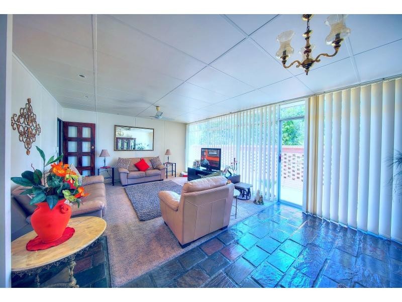 353 Thirlmere Way, Thirlmere NSW 2572