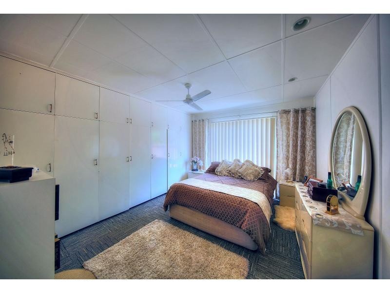 353 Thirlmere Way, Thirlmere NSW 2572