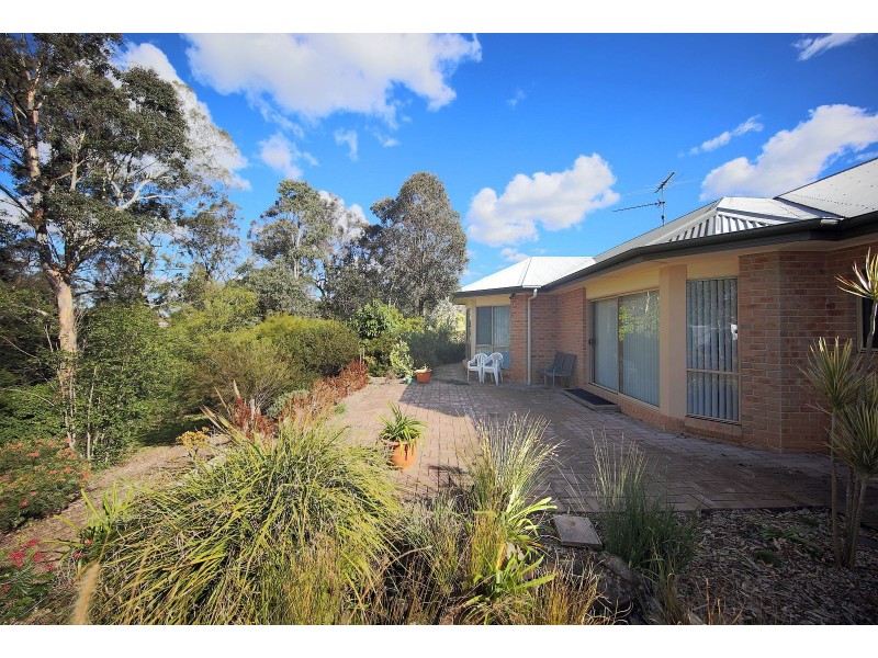 4 The Briars, Picton NSW 2571