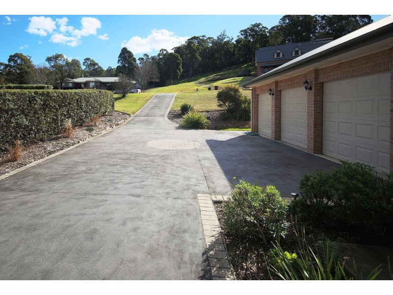 4 The Briars, Picton NSW 2571