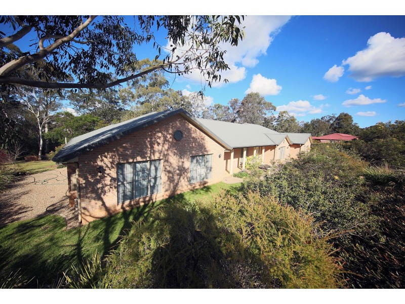 4 The Briars, Picton NSW 2571