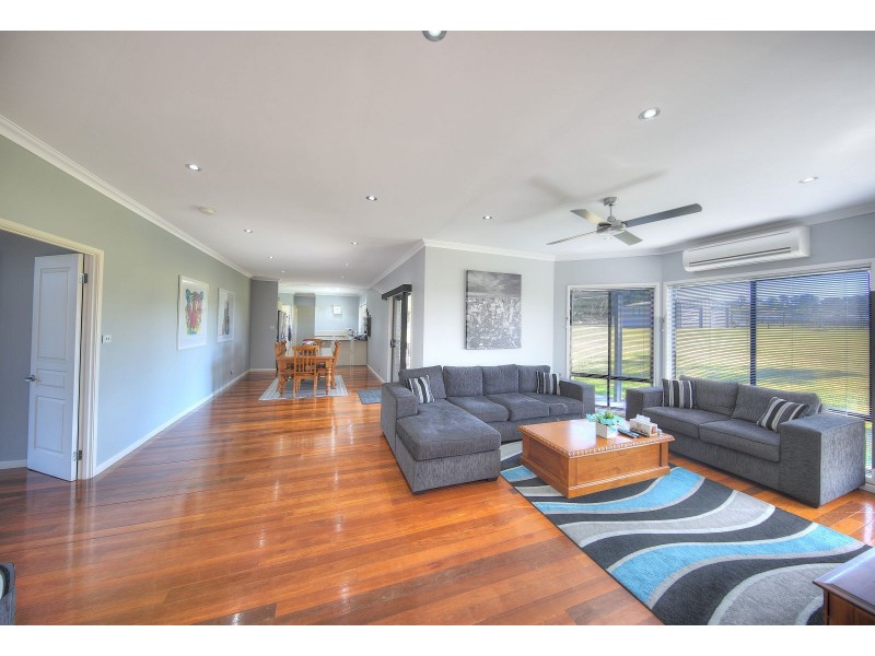 5 The Grange, Picton NSW 2571