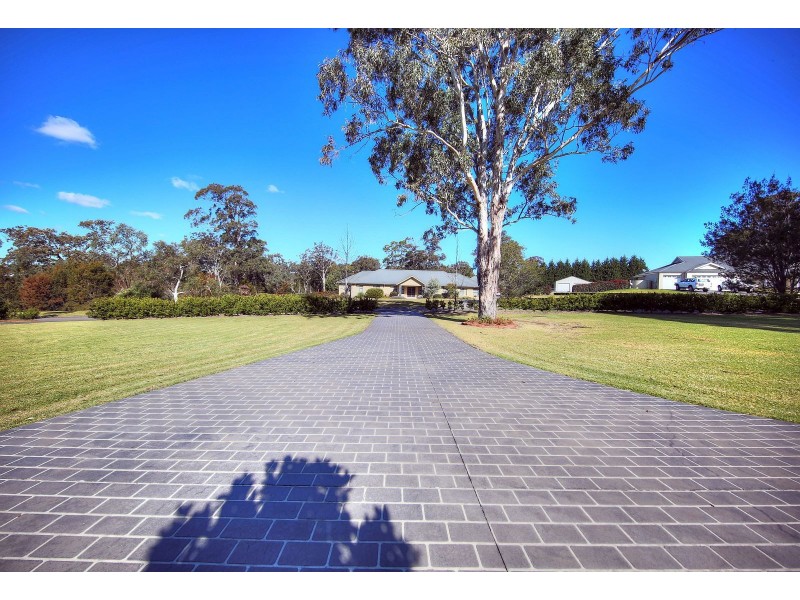 5 The Grange, Picton NSW 2571
