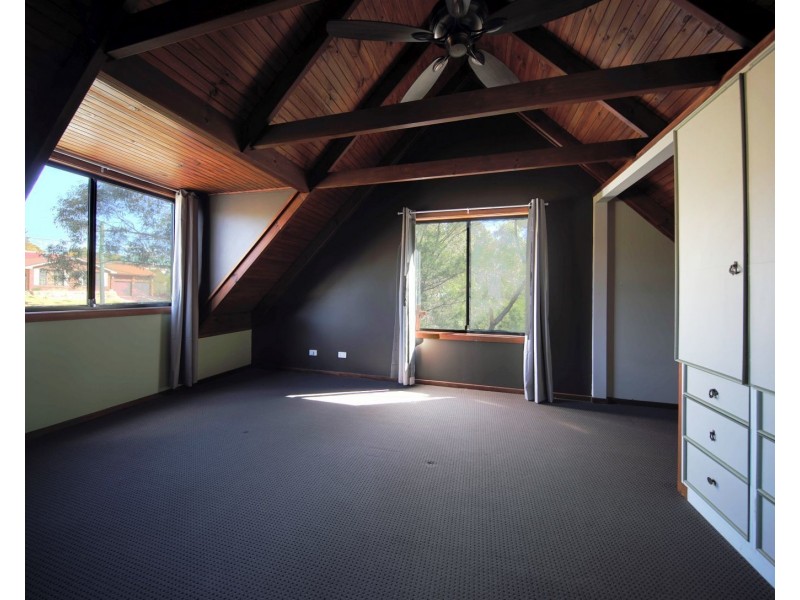 8a Wallaroo Road, Buxton NSW 2571