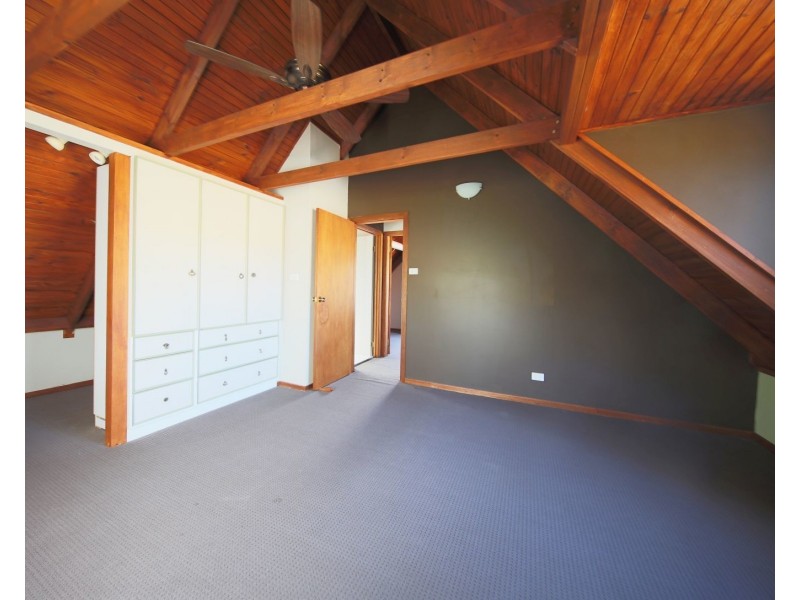 8a Wallaroo Road, Buxton NSW 2571