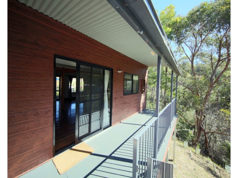 8a Wallaroo Road, Buxton NSW 2571