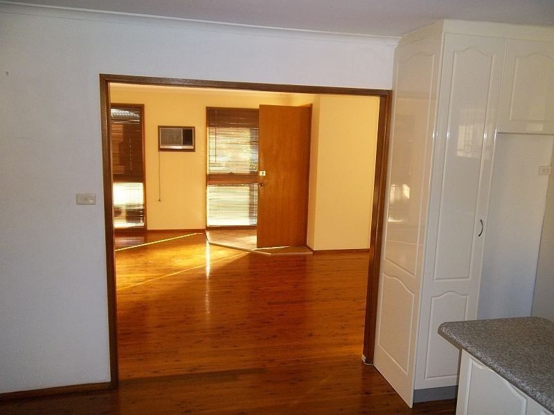 28 Aberdeen Road, St Andrews NSW 2566