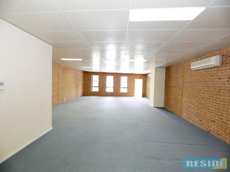 3/143 Argyle Street, Picton NSW 2571