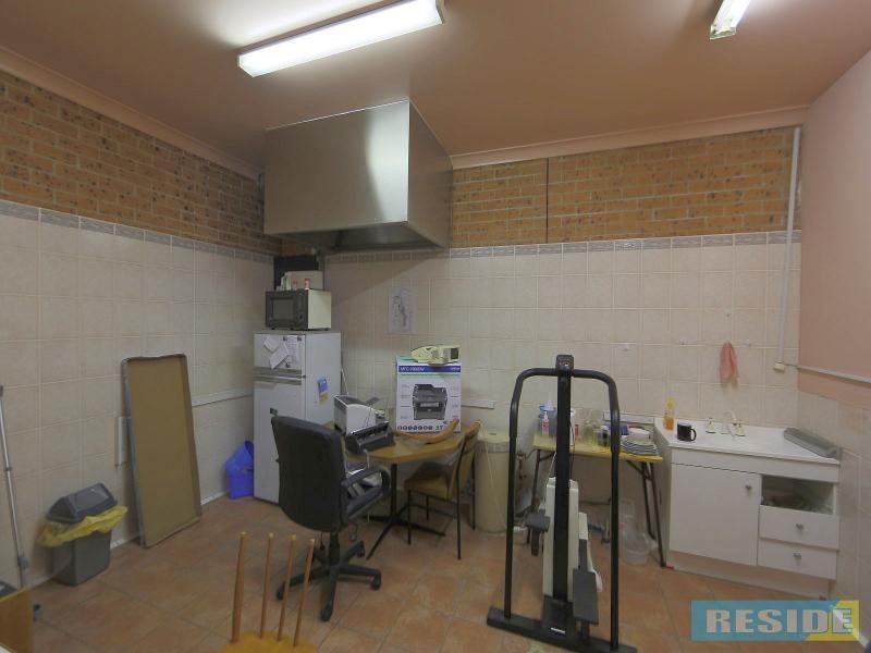 2/143 Argyle Street, Picton NSW 2571