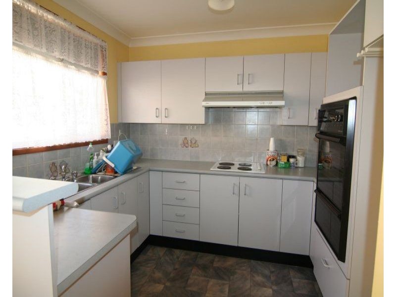 2/24 Station Street, Douglas Park NSW 2569