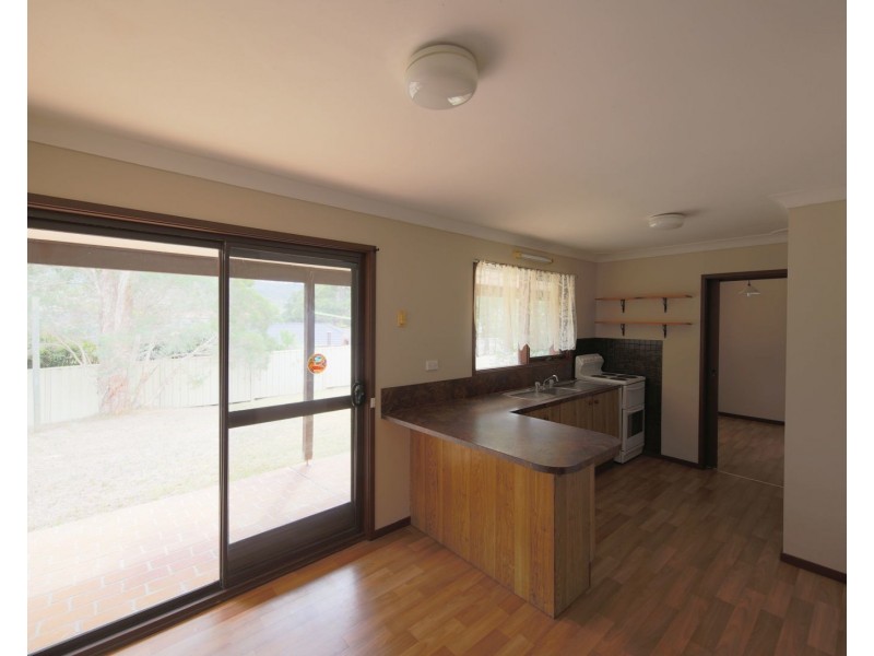 15 Middleton Place, Picton NSW 2571
