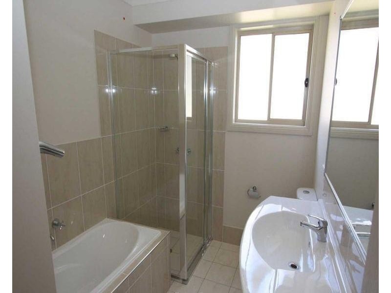 2 Thompson Place, Tahmoor NSW 2573