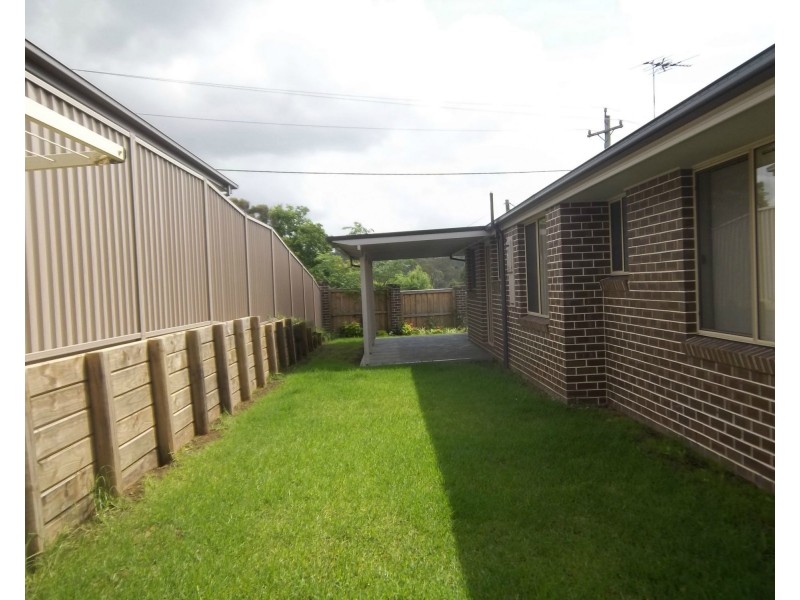 2 Thompson Place, Tahmoor NSW 2573