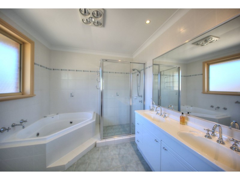 311 Mount Annan Dr, Mount Annan NSW 2567