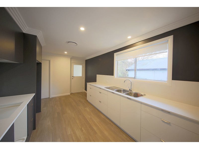 137 Menangle St, Picton NSW 2571