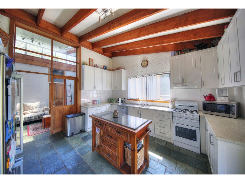 61 Koorana Rd, Picton NSW 2571