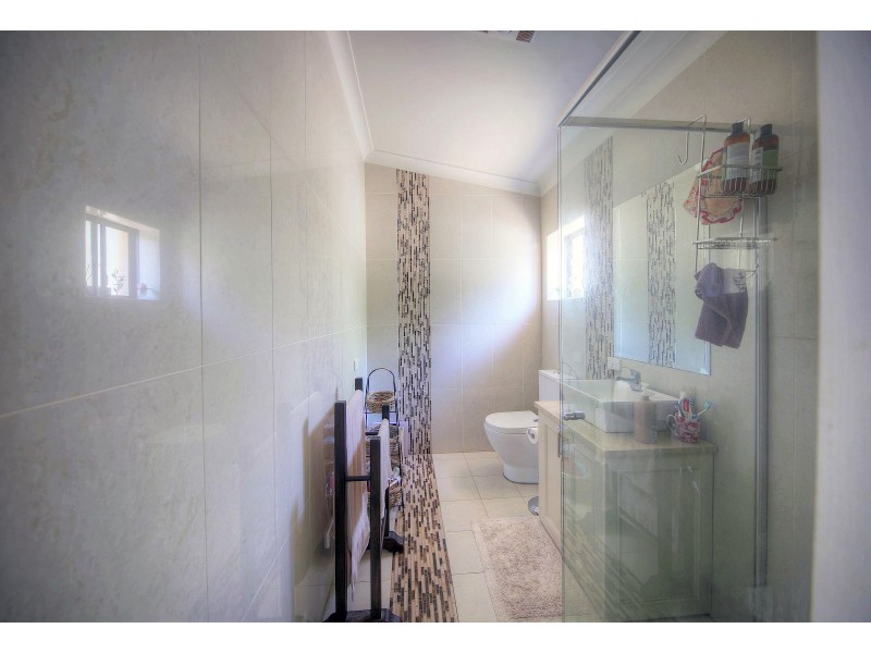 61 Koorana Rd, Picton NSW 2571