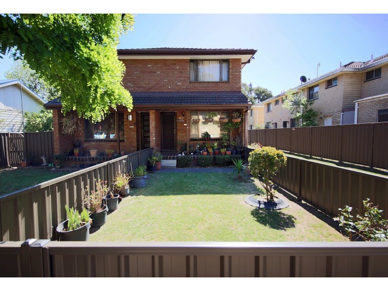 2/133 Menangle St, Picton NSW 2571