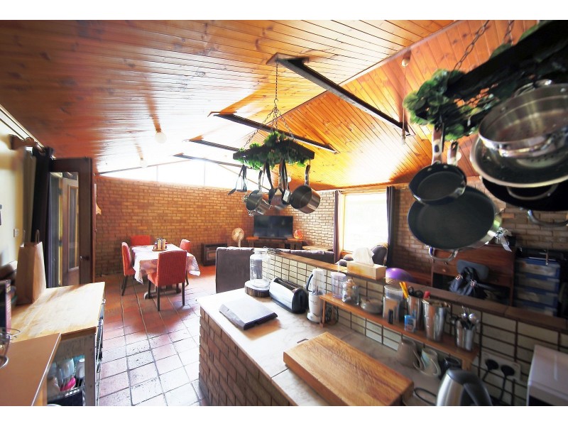 40 Nixon Rd, Thirlmere NSW 2572