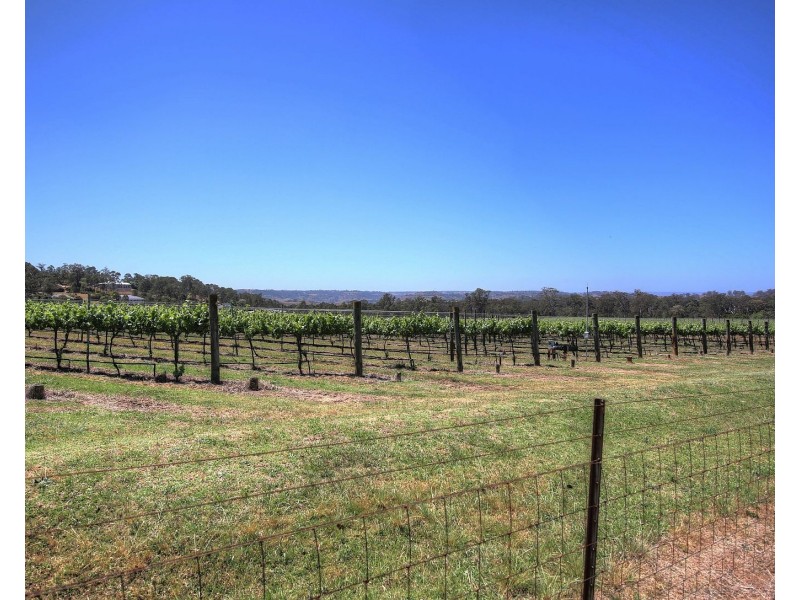 15 The Grange, Picton NSW 2571