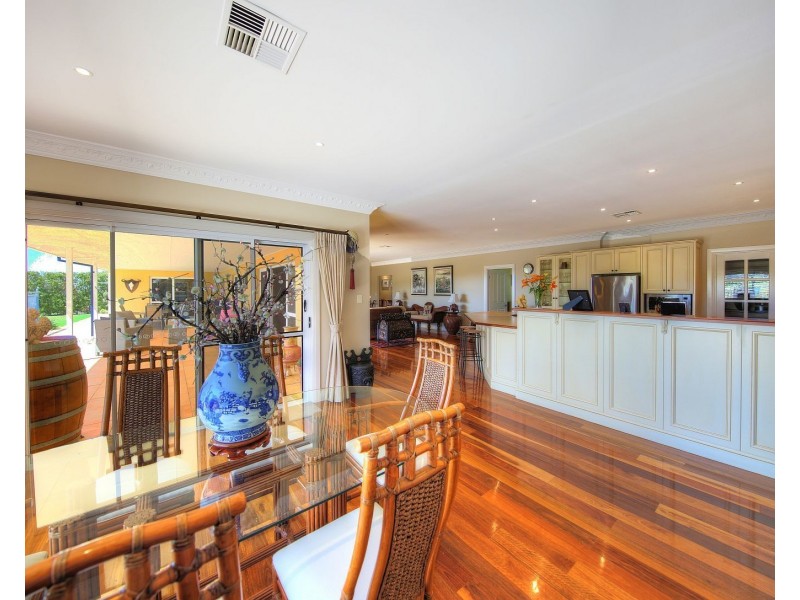 15 The Grange, Picton NSW 2571