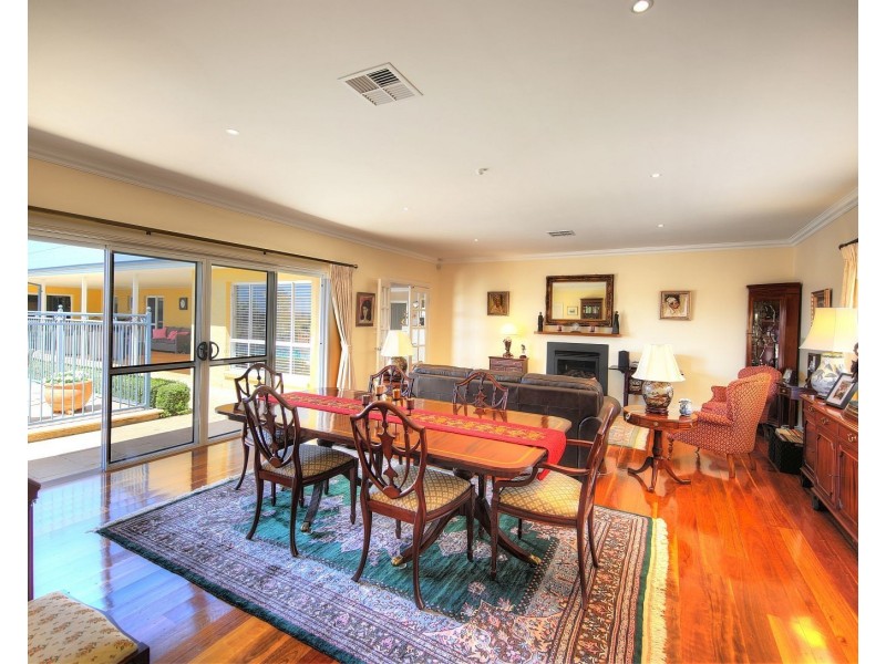 15 The Grange, Picton NSW 2571