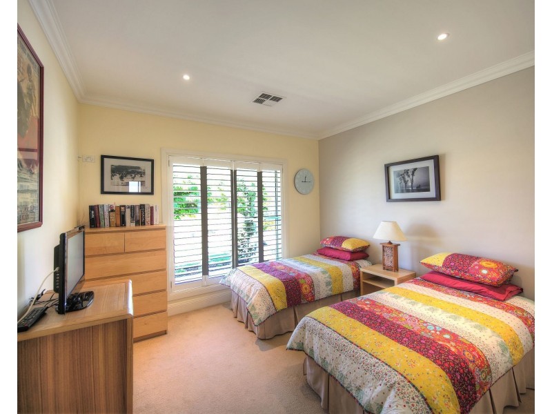 15 The Grange, Picton NSW 2571