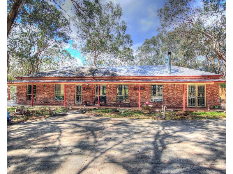 19 Mitchell Pl, Douglas Park NSW 2569