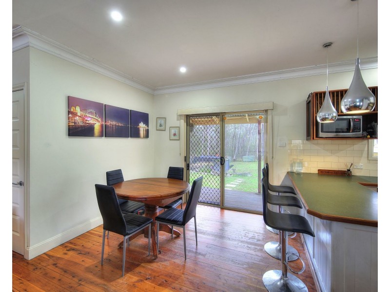 19 Mitchell Pl, Douglas Park NSW 2569