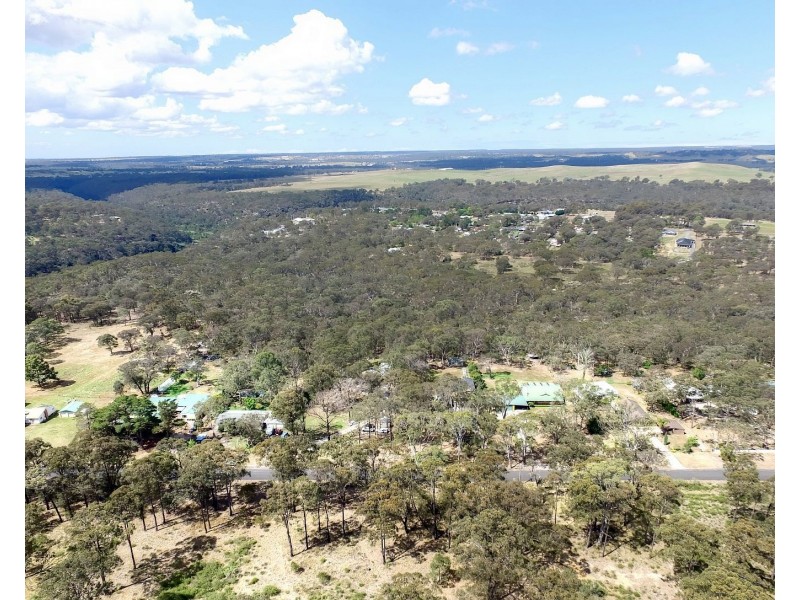 19 Mitchell Pl, Douglas Park NSW 2569