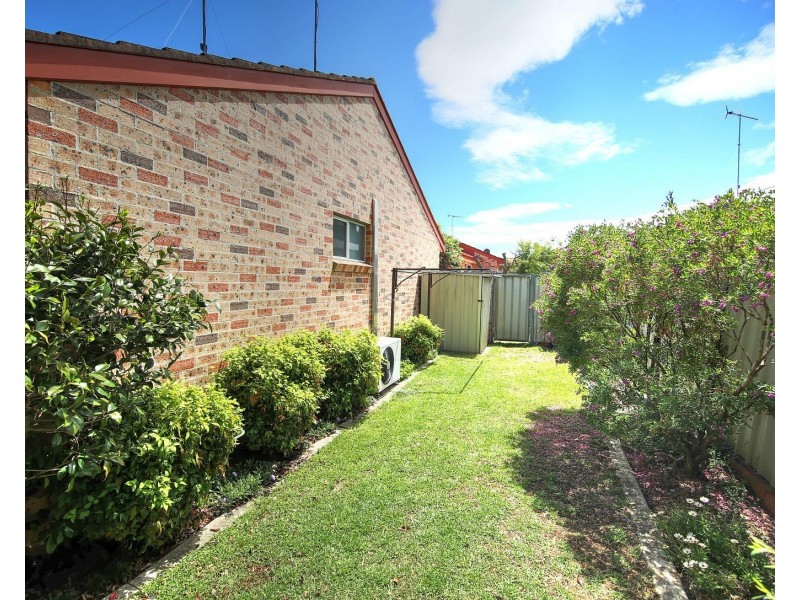 6/24 Station St, Douglas Park NSW 2569
