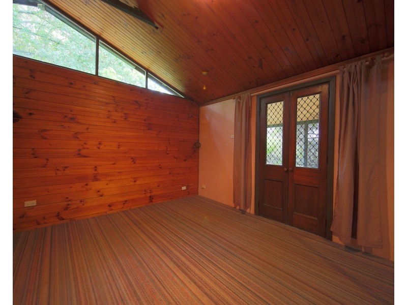 40 Nixon Rd, Thirlmere NSW 2572