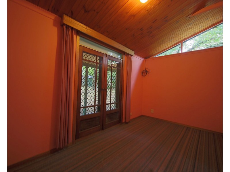 40 Nixon Rd, Thirlmere NSW 2572