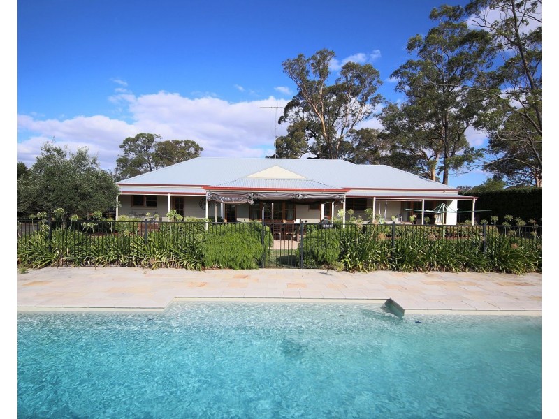 3 The Vines, Picton NSW 2571