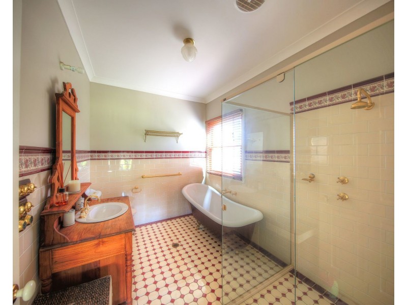 3 The Vines, Picton NSW 2571