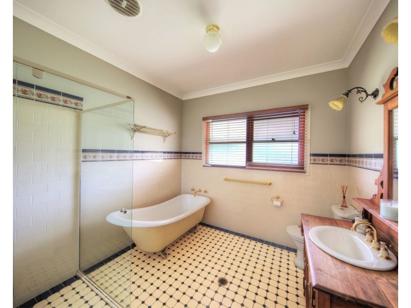 3 The Vines, Picton NSW 2571