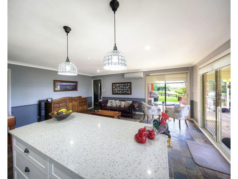 35 McWilliam Dr, Douglas Park NSW 2569