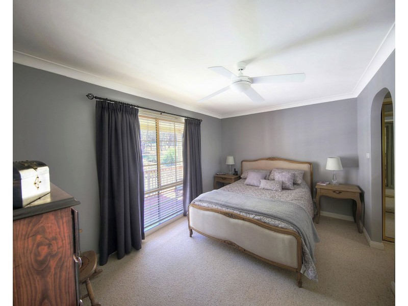 35 McWilliam Dr, Douglas Park NSW 2569