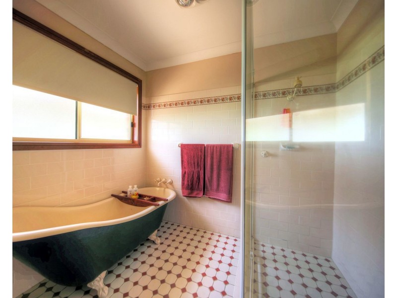 35 McWilliam Dr, Douglas Park NSW 2569