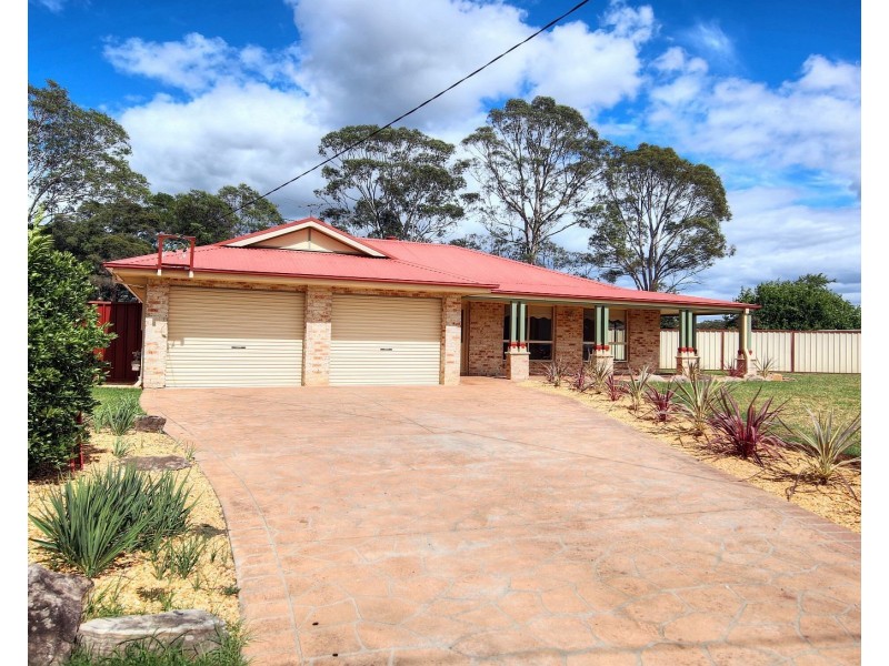 5 Robyn Pl, Tahmoor NSW 2573
