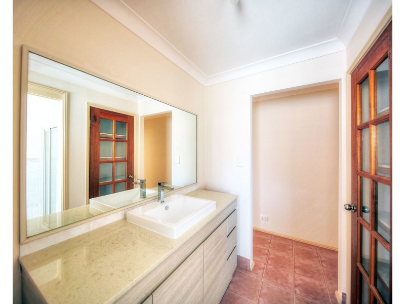 5 Robyn Pl, Tahmoor NSW 2573