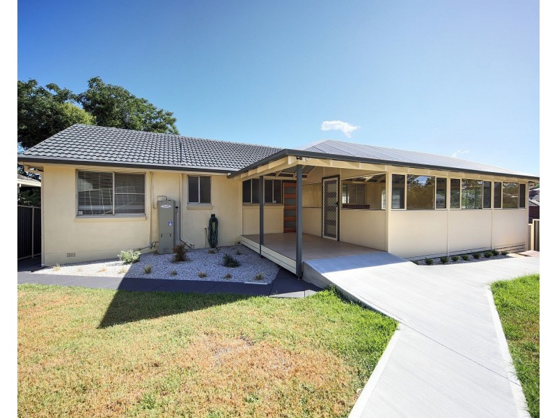 37 Hill St, Picton NSW 2571