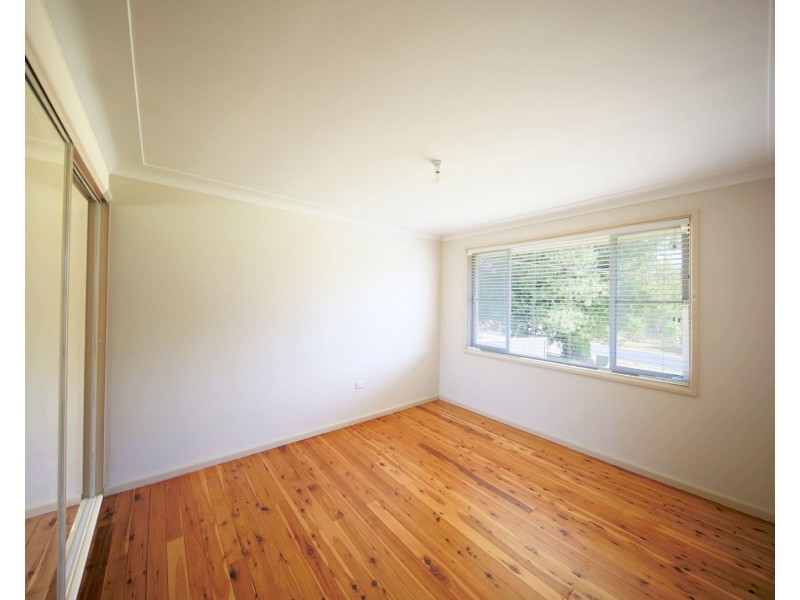 37 Hill St, Picton NSW 2571