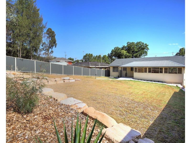 37 Hill St, Picton NSW 2571