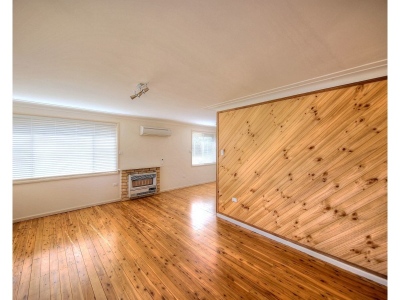 37 Hill St, Picton NSW 2571