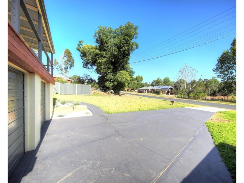 37 Hill St, Picton NSW 2571