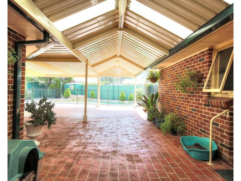 23 Magnolia Dr, Picton NSW 2571