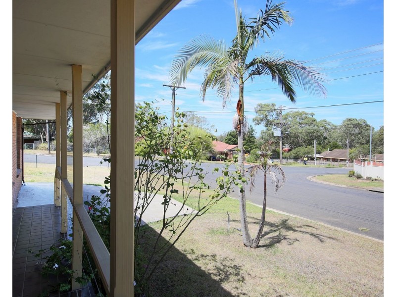 12 Tahmoor Rd, Tahmoor NSW 2573