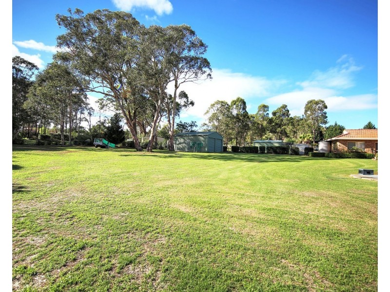 3 Jan St, Picton NSW 2571